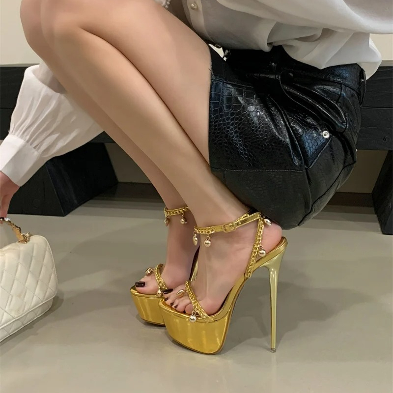 รองเท้าส้นสูงแบบมีสายรัดข้อเท้ - Gold Chain Sandal บทวิจารณ์และราคา