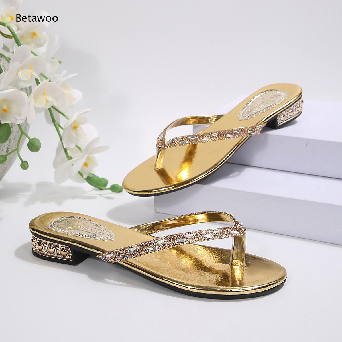 รองเท้าแตะส้นเตี้ยประดับเพชรเท - Gold Chain Sandal บทวิจารณ์และราคา