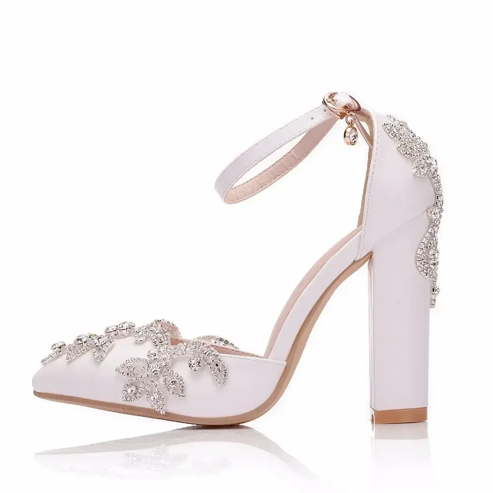 รองเท้าส้นหนาปลายแหลมไซส์ใหญ่  - Women'S Shoes Large บทวิจารณ์และราคา