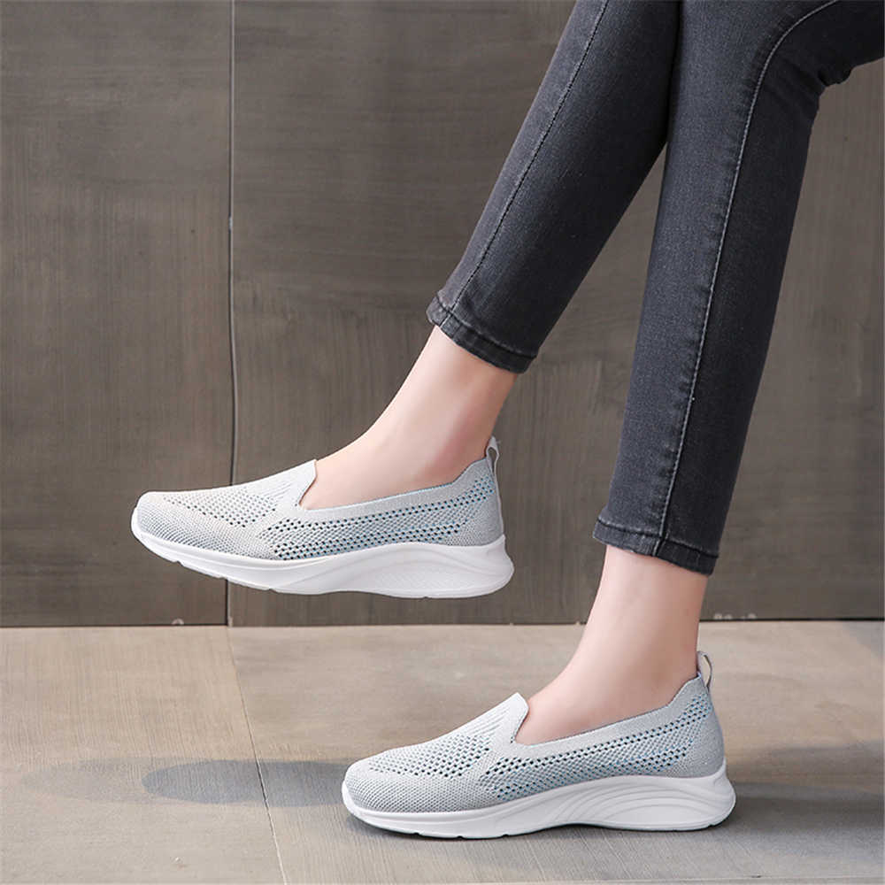 รองเท้ากีฬาคุณภาพสูง รุ่น Vent - Women Shoes Types บทวิจารณ์และราคา