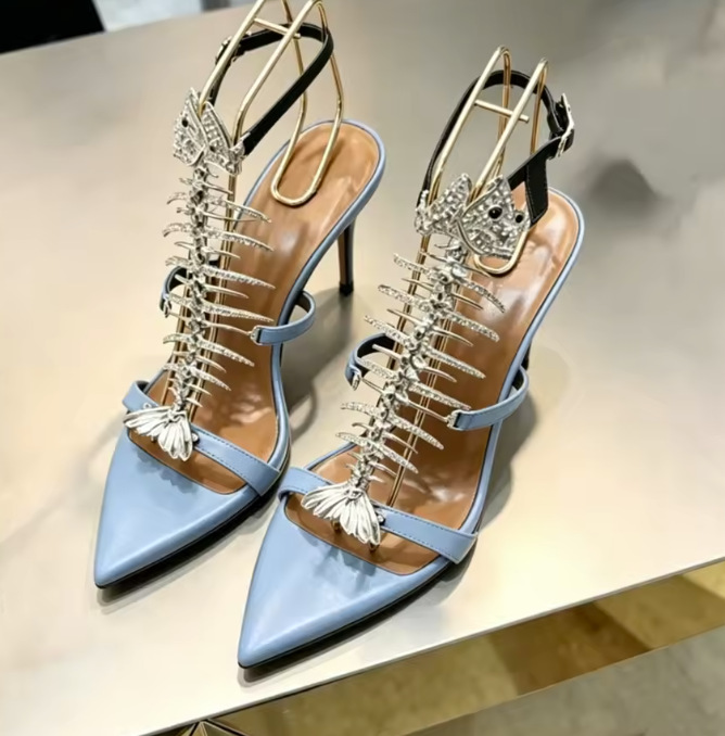 รองเท้าส้นสูงแบบส้นเข็มประดับเ - Women'S Shoes Large บทวิจารณ์และราคา