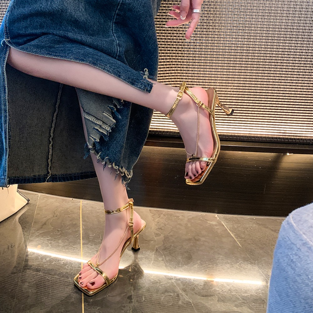 รองเท้าส้นสูงแบบเปิดนิ้วเท้าปร - Gold Chain Sandal บทวิจารณ์และราคา
